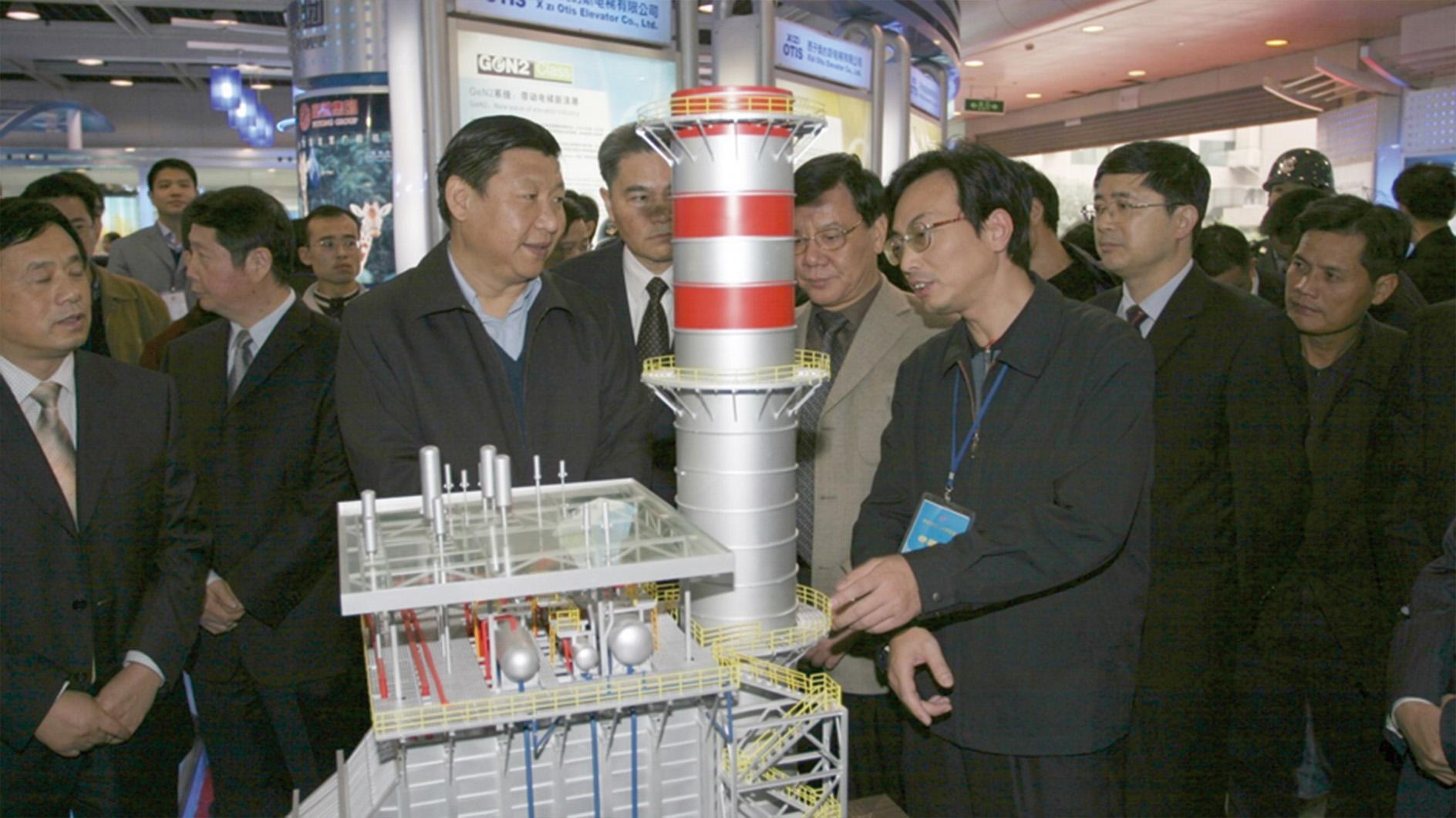 Ngày 18 tháng 11 năm 2006, đồng chí Tôn Tấn Dật đã đến thăm và kiểm tra